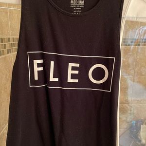Fleo Parker size small